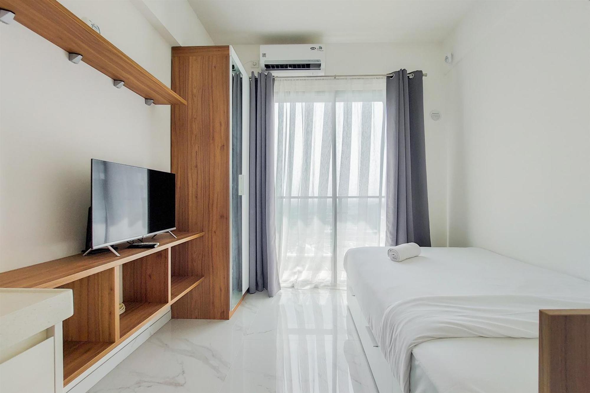 Modern And Comfort Studio Apartment At Sky House Bsd By Travelio Tangerang Exterior foto